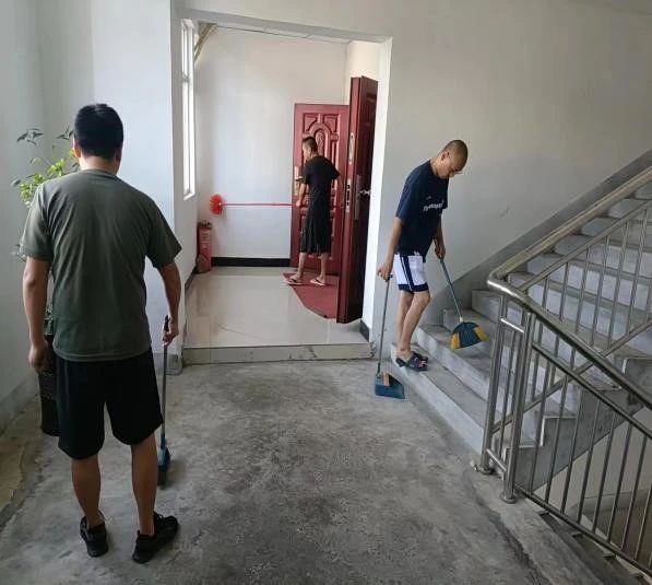 福建金森開展夏季愛國衛(wèi)生運(yùn)動(dòng) 福建金森開展夏季愛國衛(wèi)生運(yùn)動(dòng)